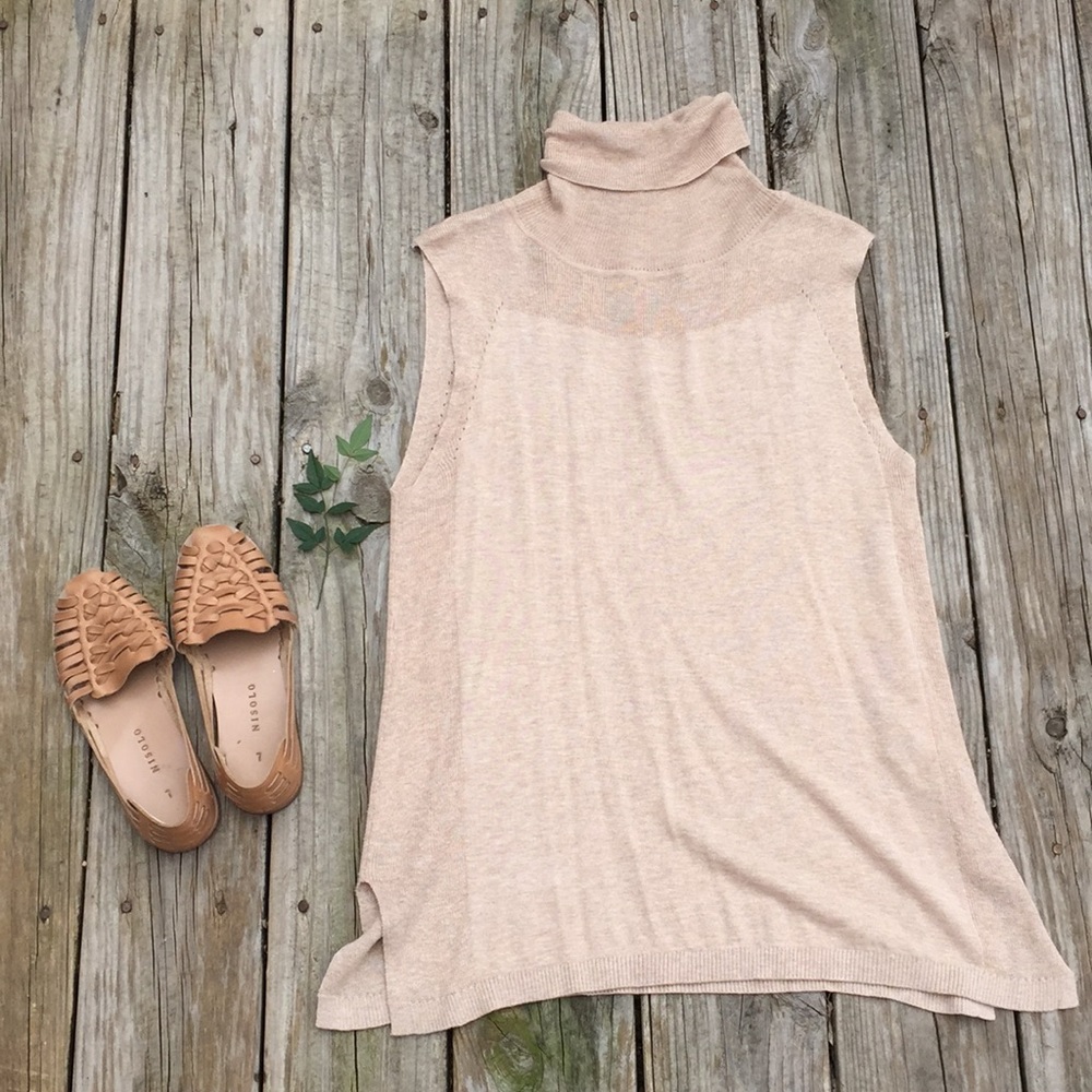 Tank turtleneck